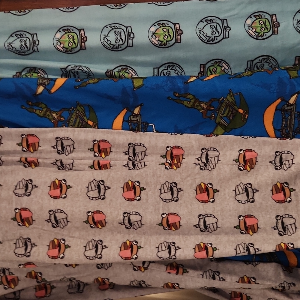 3 Pairs of Soft Fortnite Pajama Pants Size Large